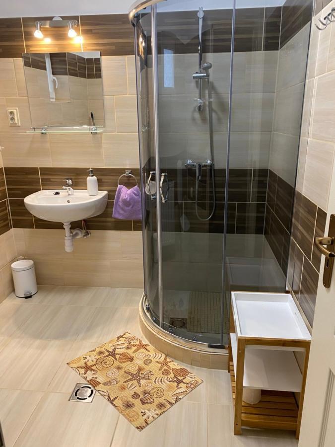 Апартаменти Levendula Vendeghaz Гайдубесермень Екстер'єр фото